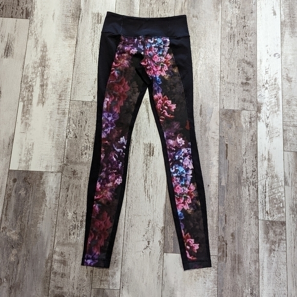 LULULEMON Spring Has Sprung Multi Black Wunder‎ Under Floral - Picture 2 of 8